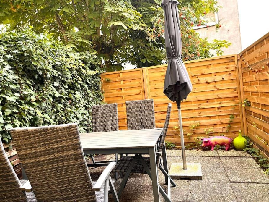 Doppelzimmer Mit Terrasse In Privatem Zuhause Lubeck Luaran gambar