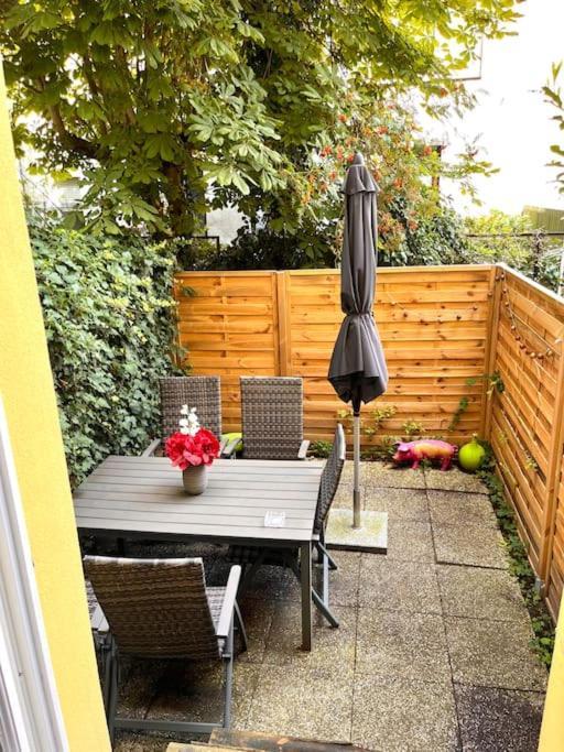 Doppelzimmer Mit Terrasse In Privatem Zuhause Lubeck Luaran gambar