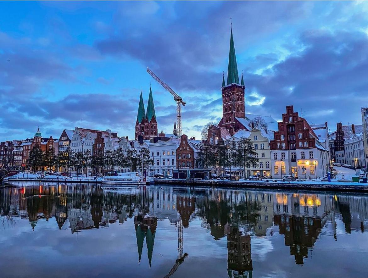 Doppelzimmer Mit Terrasse In Privatem Zuhause Lubeck Luaran gambar