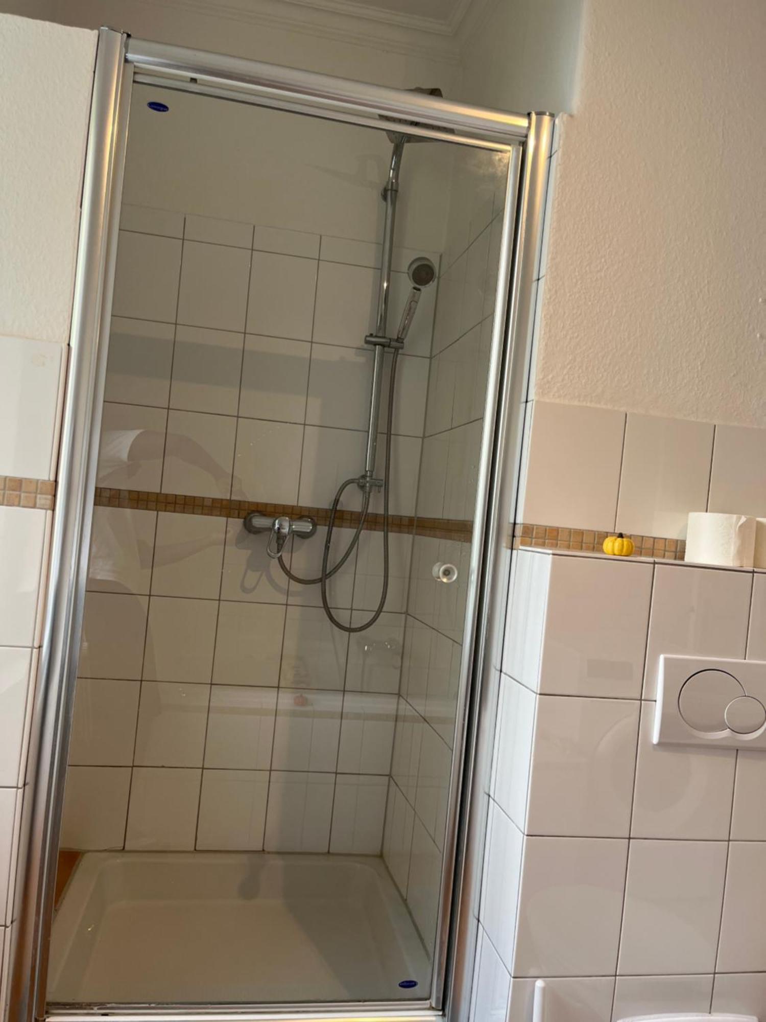 Doppelzimmer Mit Terrasse In Privatem Zuhause Lubeck Luaran gambar